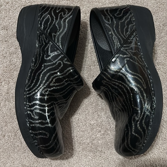 Dansko XP 2.0 Clogs for Women Glittery Waves Size 41 - Picture 4 of 8